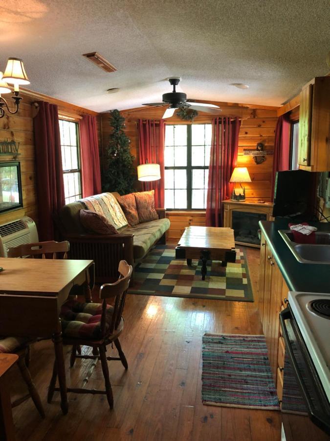 Fiddlers Roost B&B Cabins Galax Exterior photo