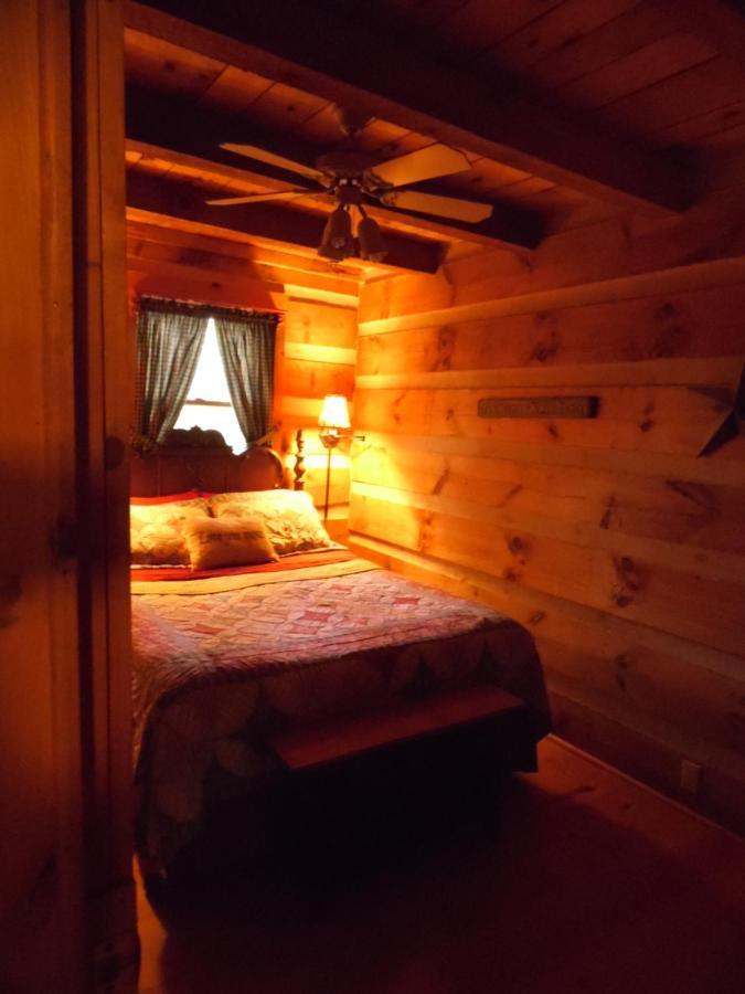 Fiddlers Roost B&B Cabins Galax Exterior photo